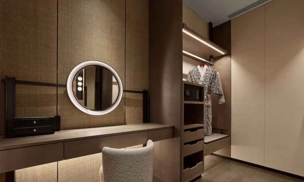 1mc3d12000cyn8f19E51B_W_1280_853_R5